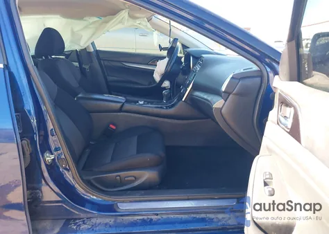 2018 Nissan Maxima 3.5 S из США, поврежденный, VIN 1N4AA6AP3JC394275